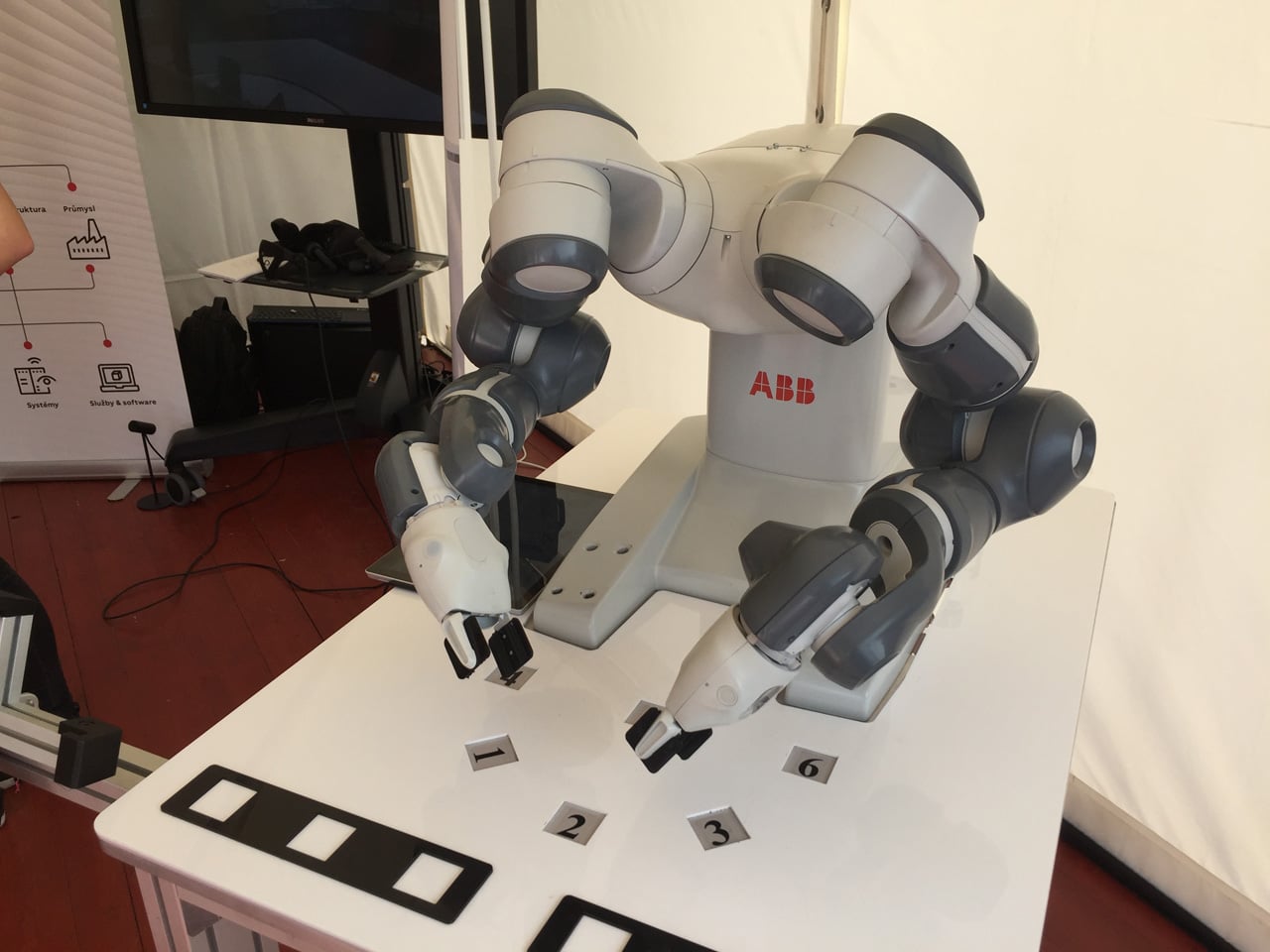 Elektrická formule či obytná kapsule na Future Port Prague 2018