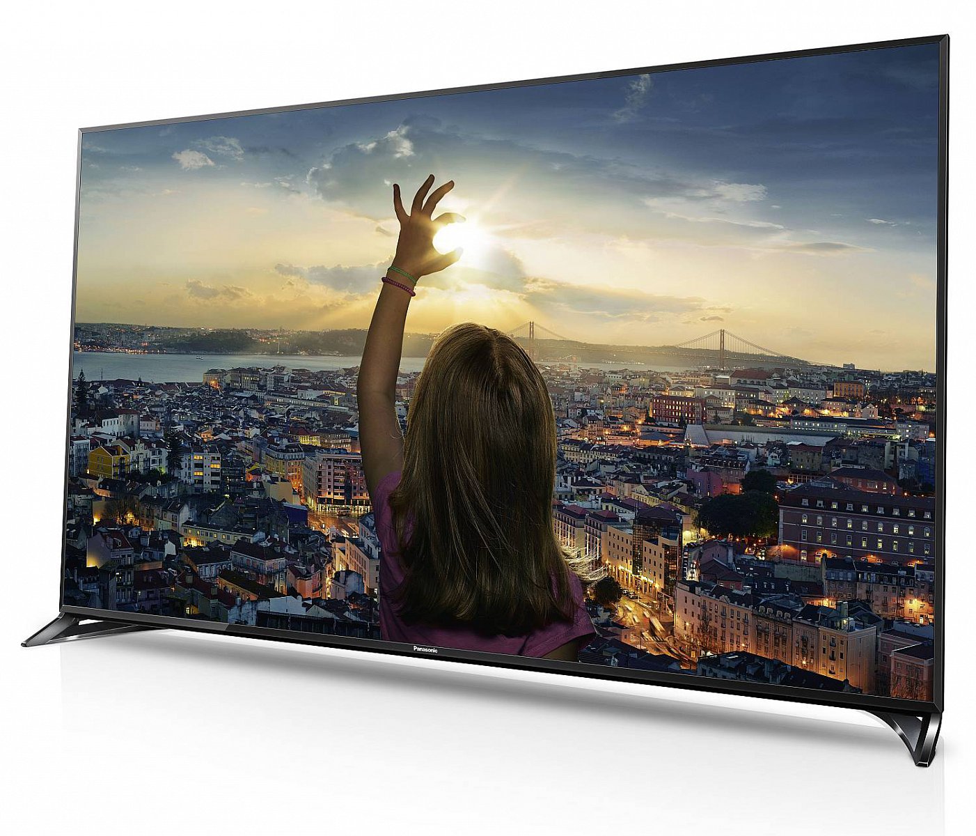 Panasonic Viera TX-CX800 - naprostá špička mezi uvedenými přístroji. zabudován procesor 4K Studio Master, certifikace THX.
