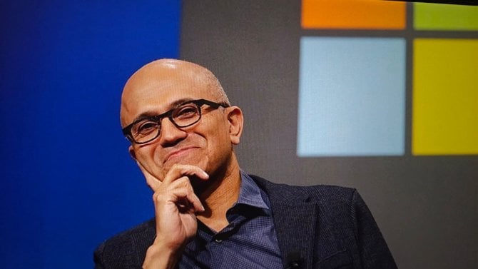 https://i.iinfo.cz/images/Satya nadella