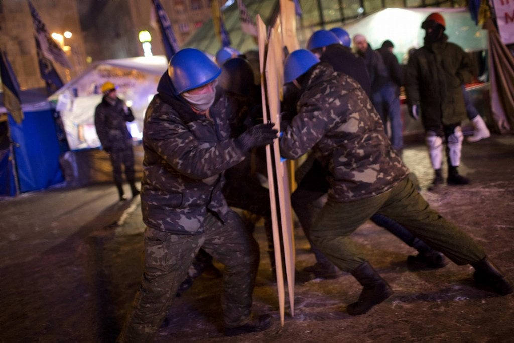 2012-12-ukrajinskc3bd-prezident-viktor-janukovyc48d-podepsal-zc3