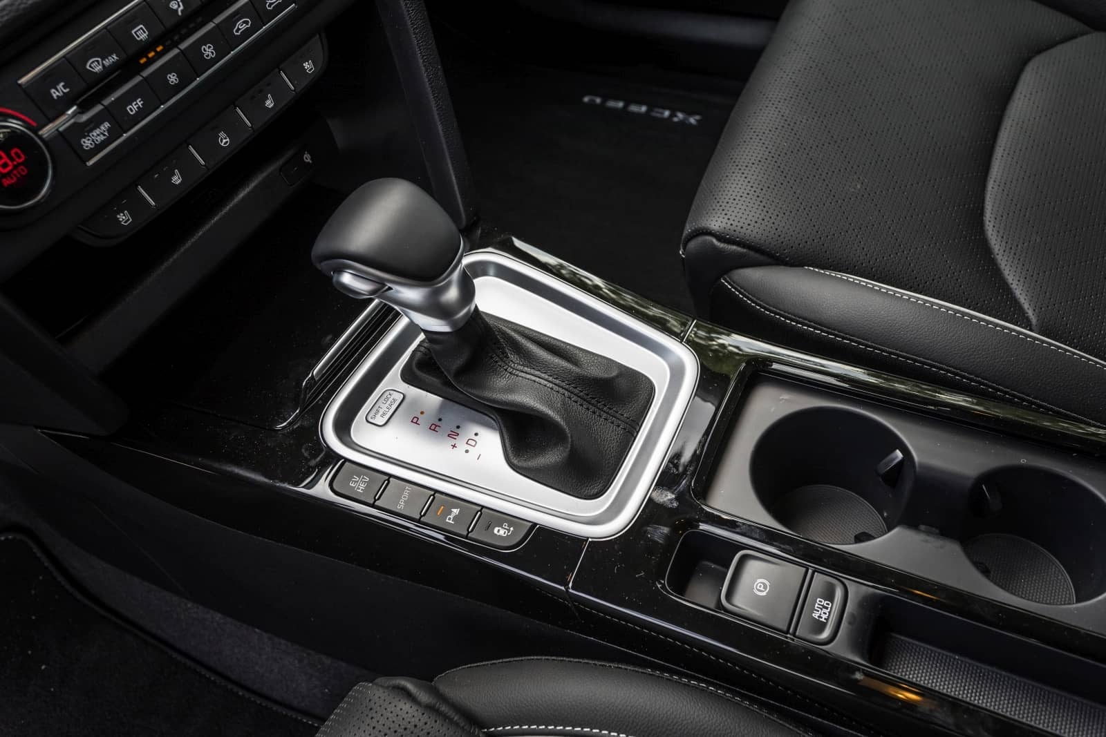 2020-10-aDMB2020_Kia-Xceed-Hybrid-4083.jpg