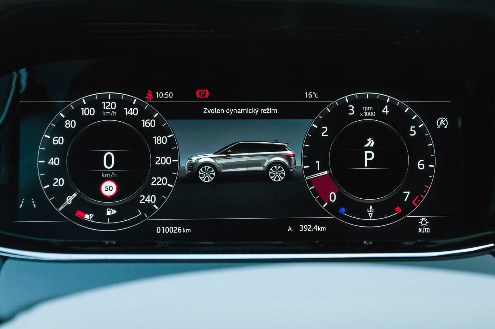 2019-09-Range-Rover-Evoque-2020-6-of-40.jpg