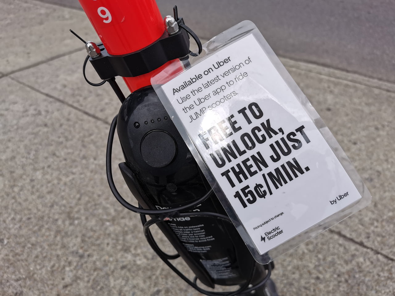 Sdílené elektrické koloběžky Jump od Uberu