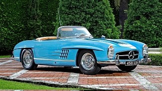 Náhledový obrázek - Mercedes-Benz 300SL Roadster slaví 60 let. Jako první měl vstřikování paliva