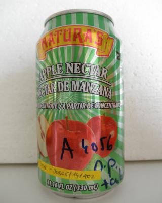 NATURA´S - NEKTAR rlzmné druhy. Kategorie: Falšované potraviny. Nevyhovující parametr: podíl ovocné složky, sacharosa, glukosa, fruktosa. Ve výrobku, přestože byl označen výrazem "bez přídavku cukrů", byl prokázán přídavek cukru (obsah a poměr sacharózy, glukózy a fruktózy odpovídal přídavku cukru). Podíl ovocné složky byl podstatně nižší, než je stanoveno pro "nektary" v příslušném právním předpise. Výrobce: Vyrobeno pro Plata s.r.o., Veselíčko u Milevska