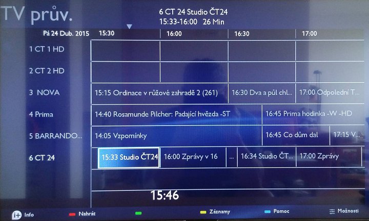 EPG je stále bez obrazu a zvuku. Povšimněte si také, že se obrazovka trochu leskne. Stupeň bych označil za střední...