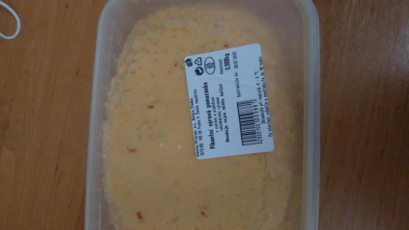 Ve výrobku byla zjištěna patogenní bakterie Listeria monocytogenes. Tento patogen může způsobovat onemocnění zvané Listerióza. Výrobce: Uzeniny Příbram
