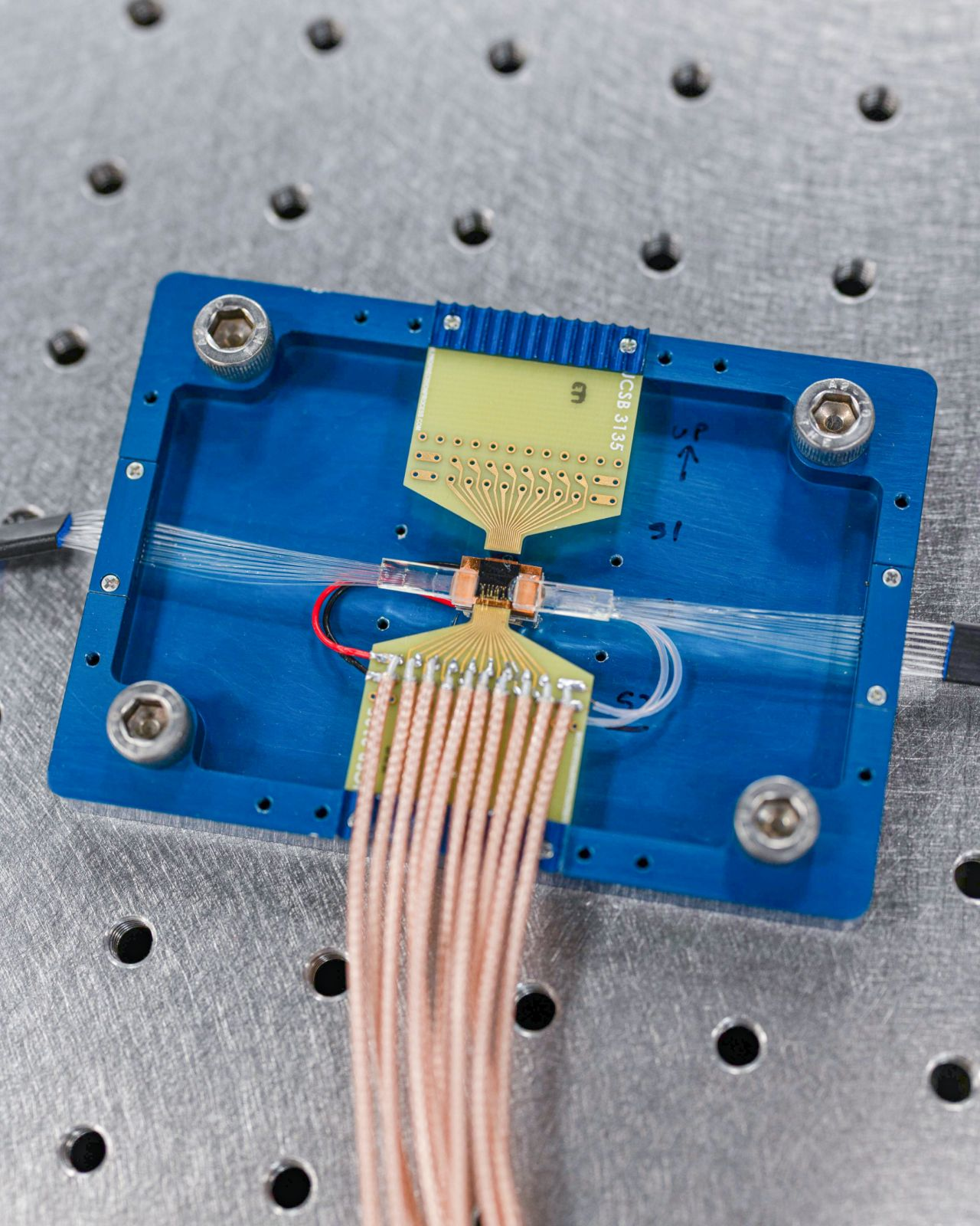 Generátor provázaných fotonů od Cisco