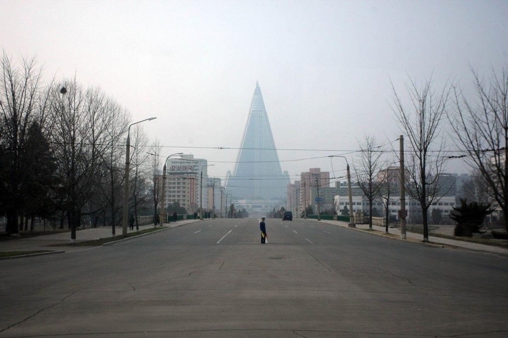2010-12-hotel-rjongjong-4.jpg