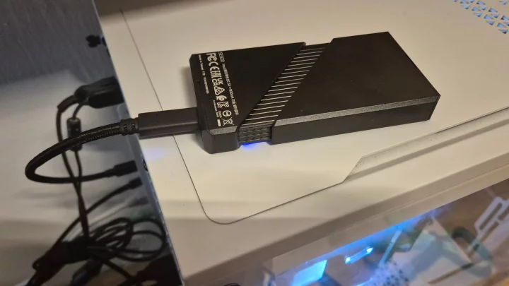 Externí disk Adata SE920