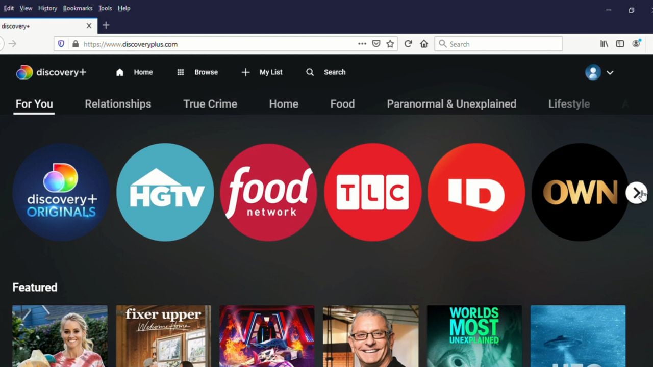 Služba Discovery+ (prohlížečová verze a aplikace britské SKY Q)