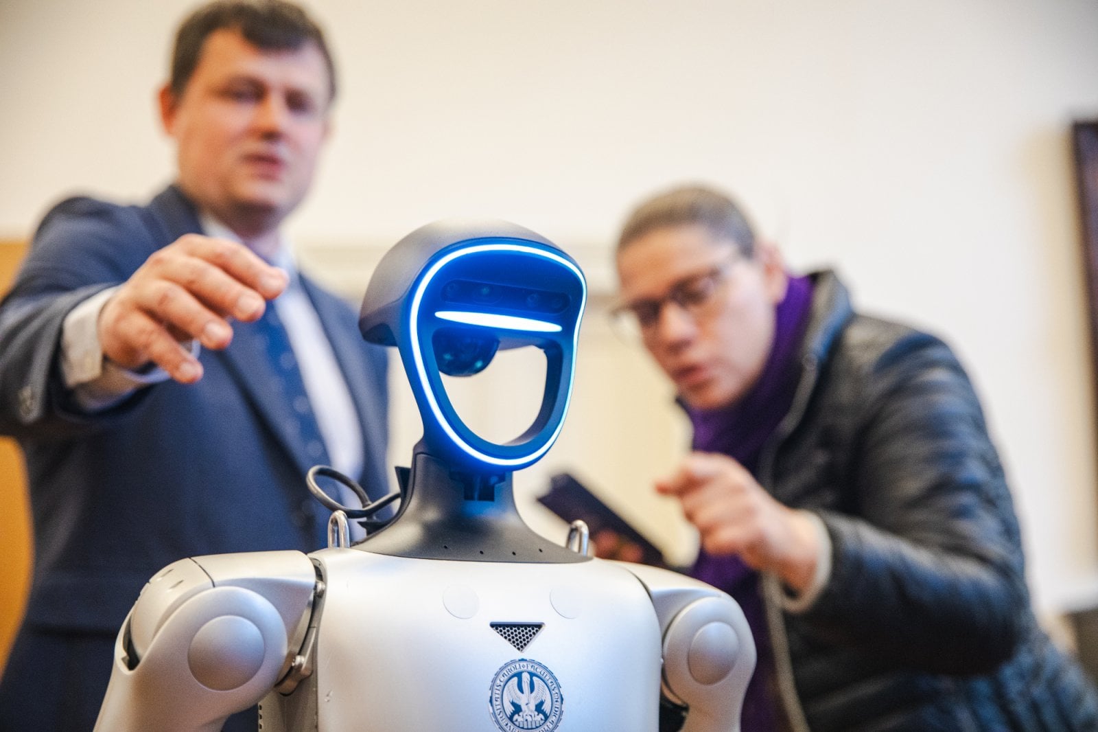 Humanoid Charles, kterého si v lednu 2026 pořídila Univerzita Karlova