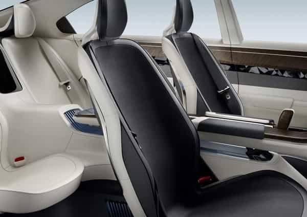 2011-06-volvo-concept-2.jpg