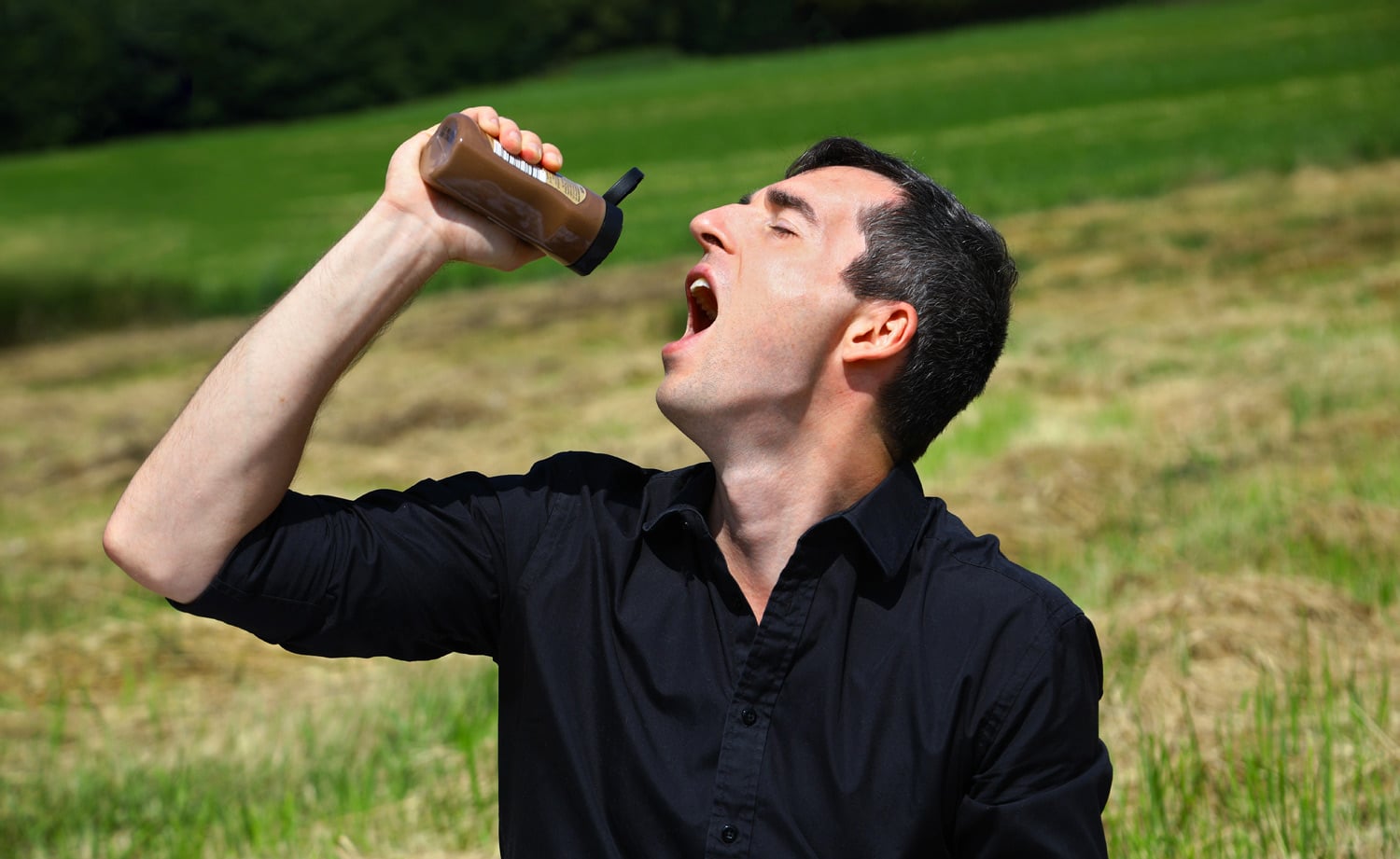 Sezamovo-čokoládová pasta může zamířit rovnou do pusy.