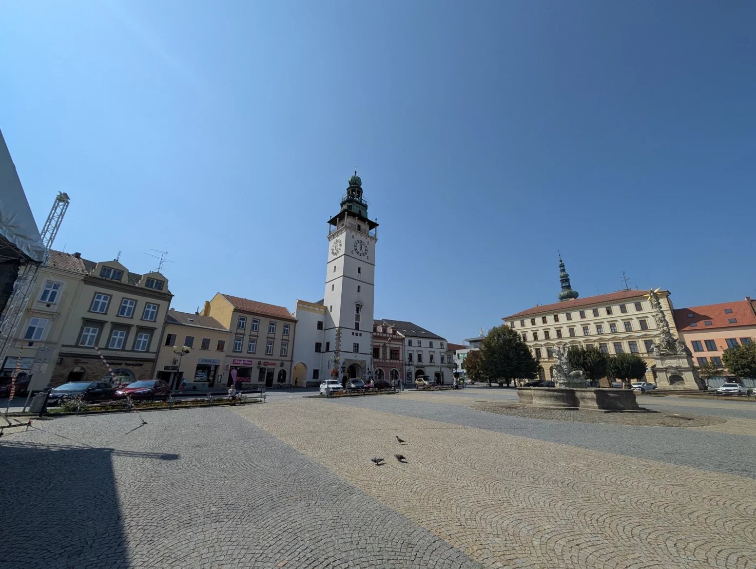 Ultraširokoúhlý 48Mpx fotoaparát