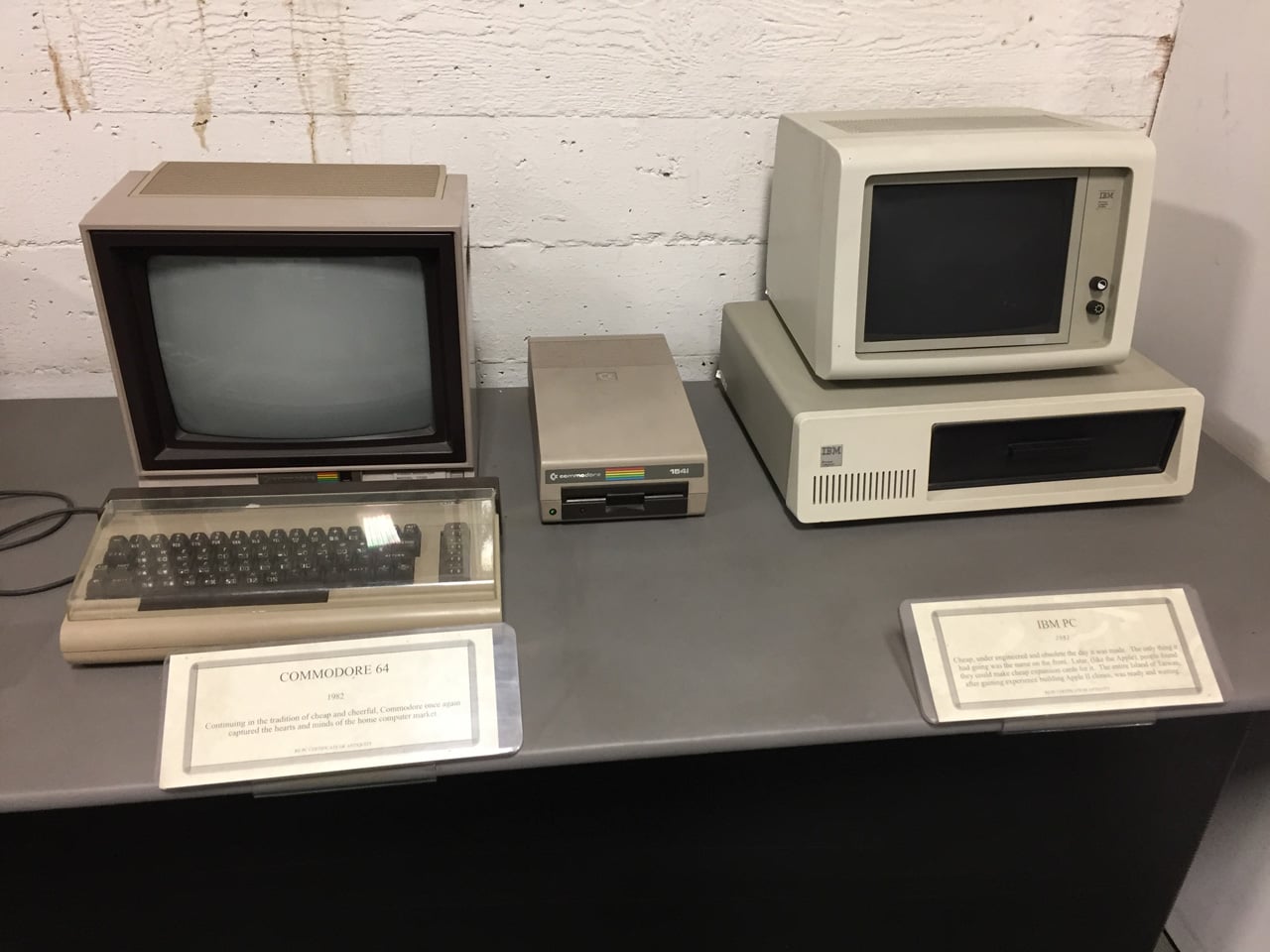 Křemíkové nebe RE-PC: prodejna starých počítačů v Seattlu