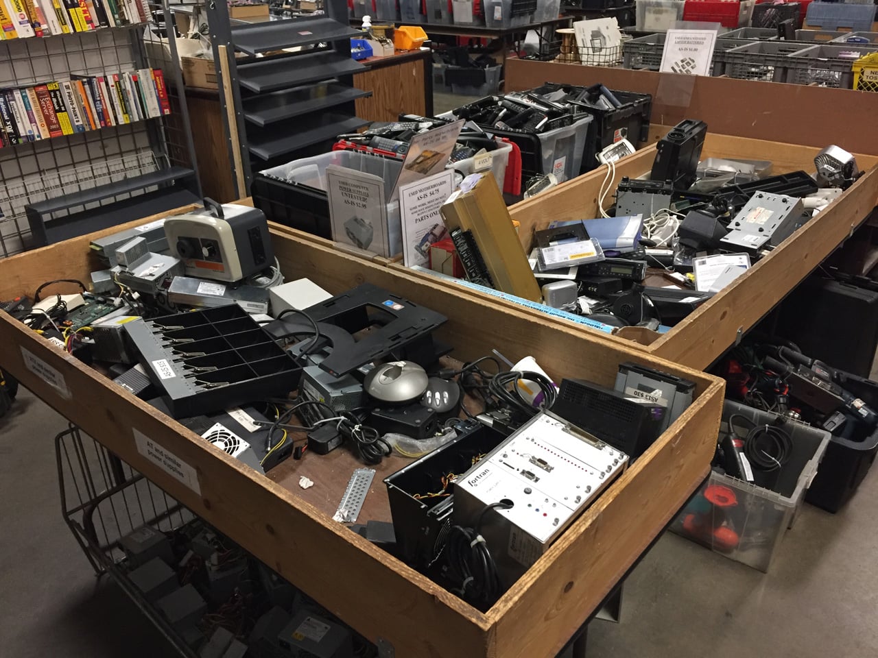 Křemíkové nebe RE-PC: prodejna starých počítačů v Seattlu