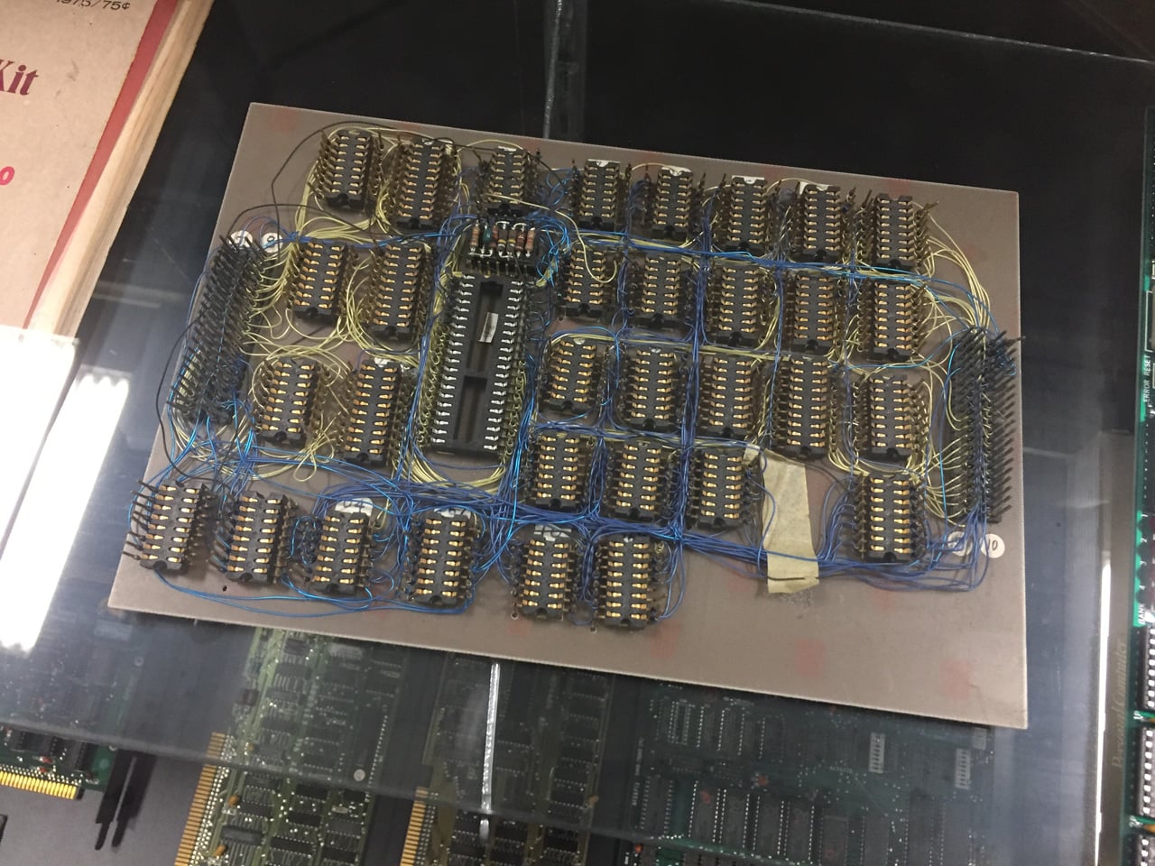 Křemíkové nebe RE-PC: prodejna starých počítačů v Seattlu