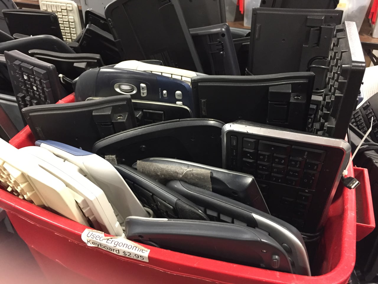 Křemíkové nebe RE-PC: prodejna starých počítačů v Seattlu