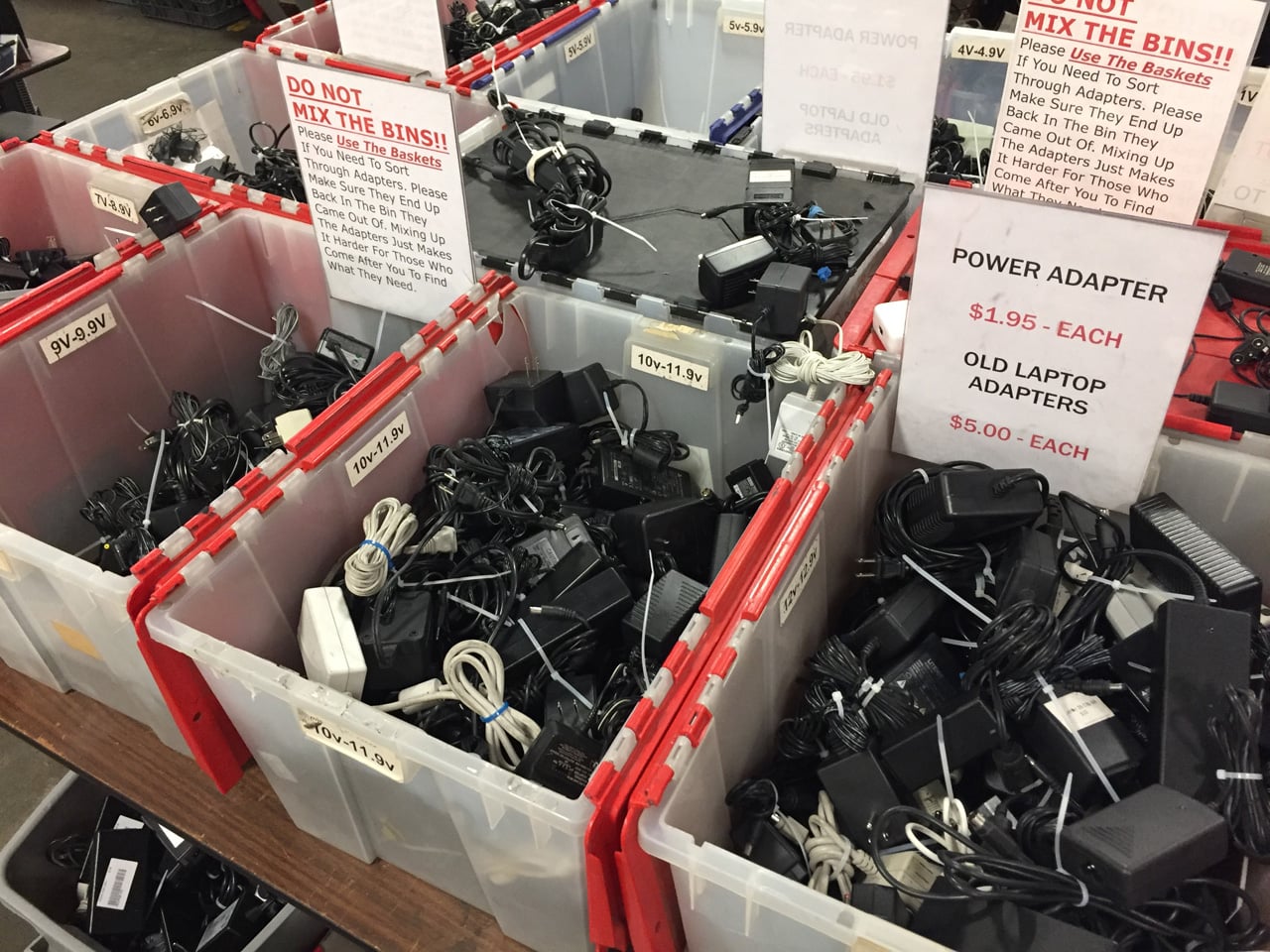 Křemíkové nebe RE-PC: prodejna starých počítačů v Seattlu