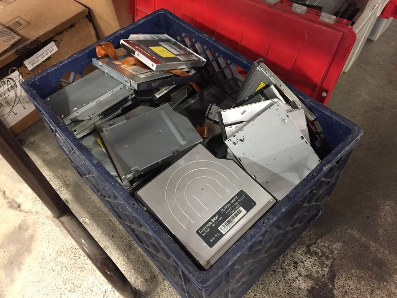 Křemíkové nebe RE-PC: prodejna starých počítačů v Seattlu