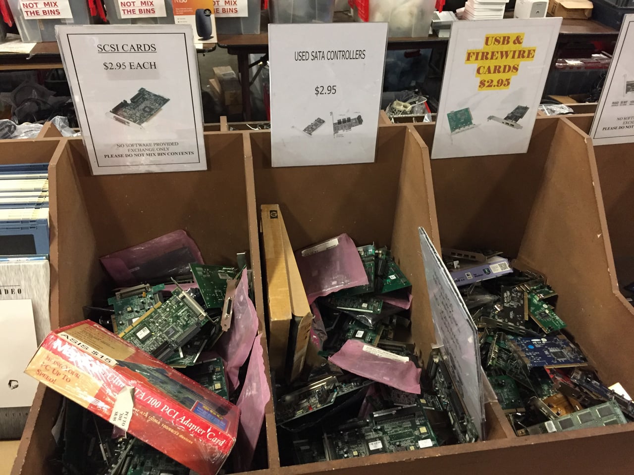 Křemíkové nebe RE-PC: prodejna starých počítačů v Seattlu