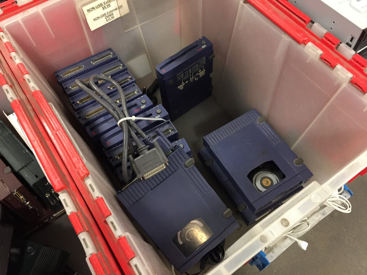 Křemíkové nebe RE-PC: prodejna starých počítačů v Seattlu