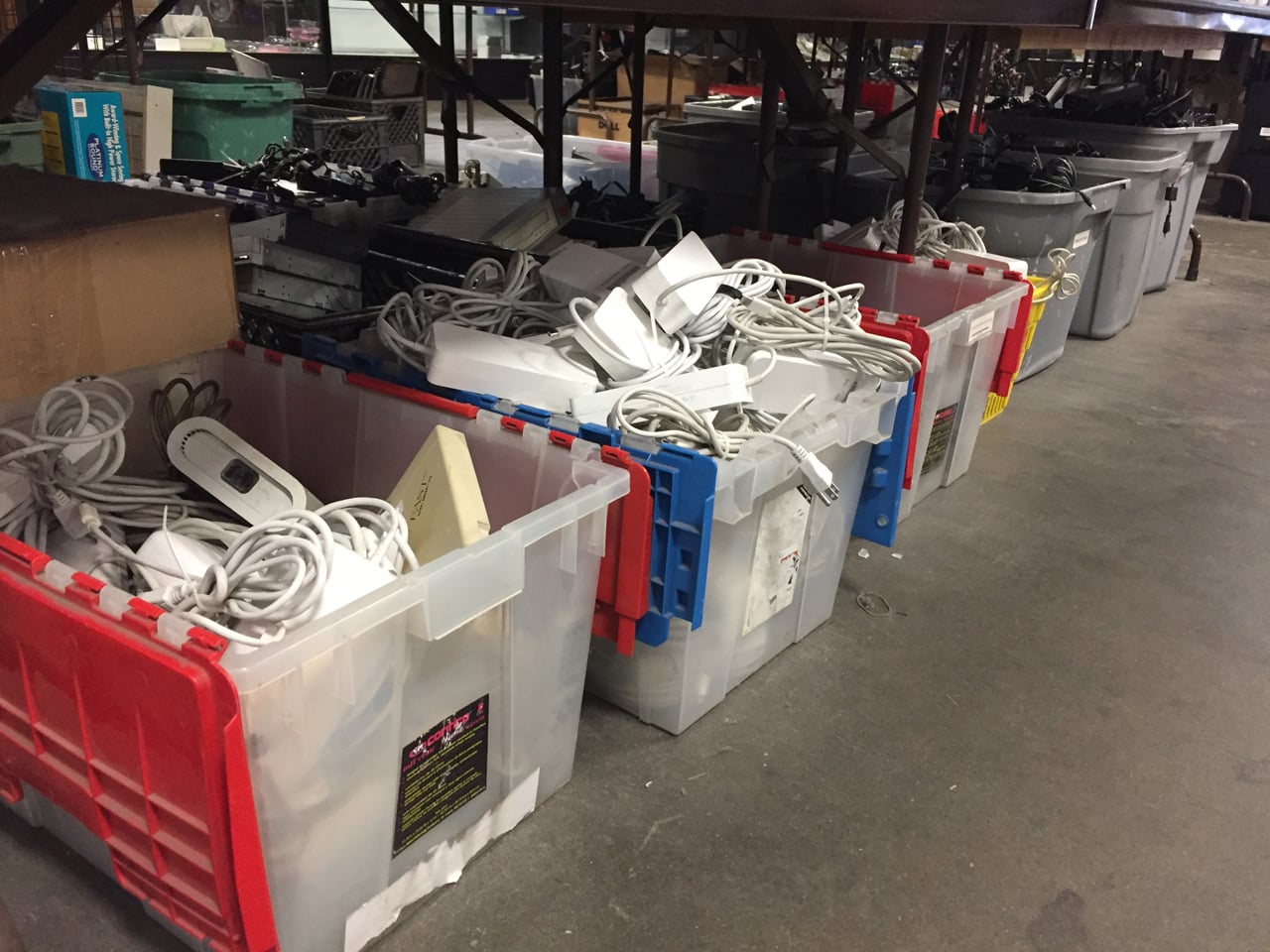 Křemíkové nebe RE-PC: prodejna starých počítačů v Seattlu