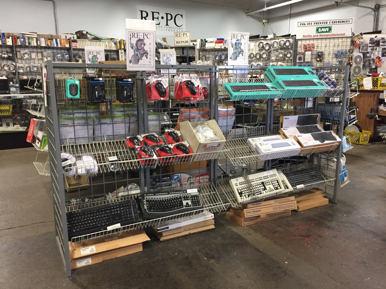 Křemíkové nebe RE-PC: prodejna starých počítačů v Seattlu