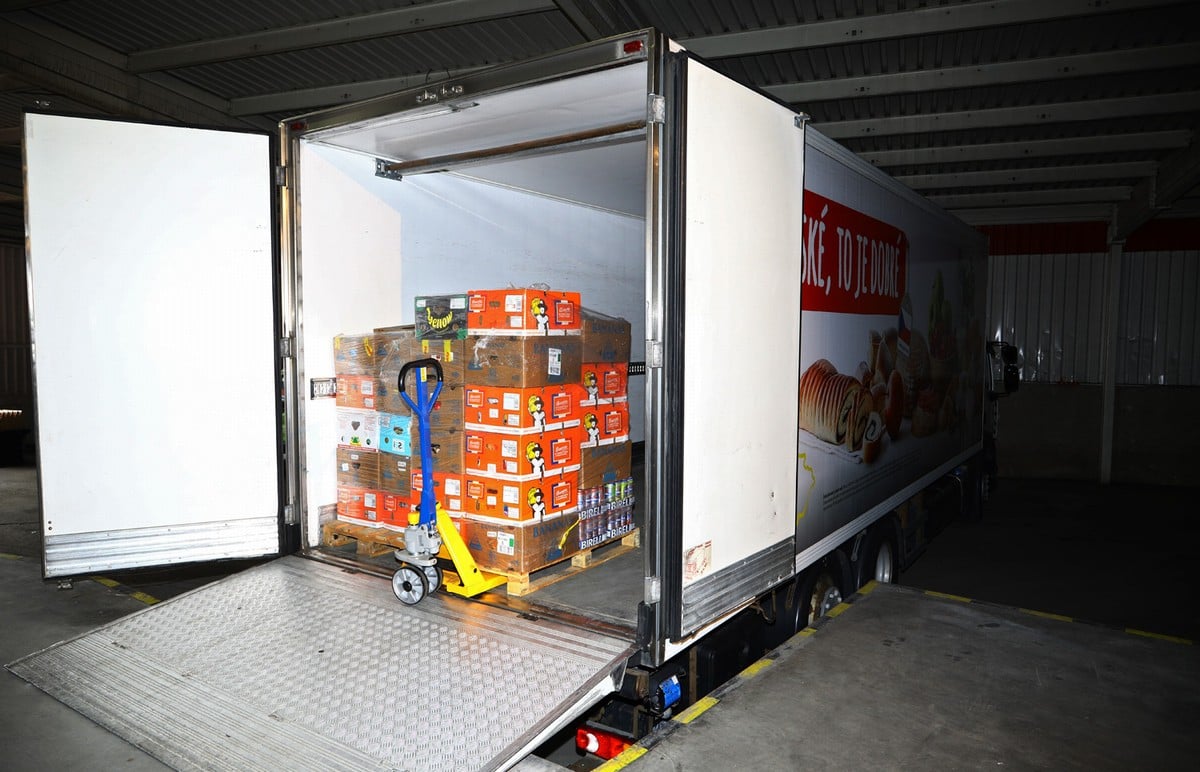 Potravinové banky mají díky Penny Marketu logistické centrum
