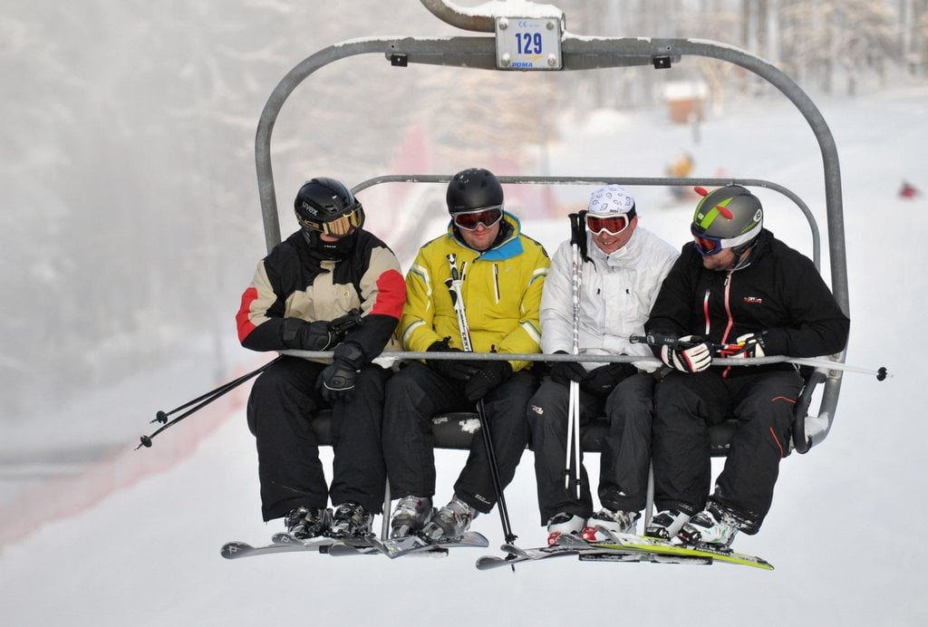 2013-05-v-horc3a1ch-se-rozjc3adc5bedc49bjc3ad-vleky-a-lanovky.jp