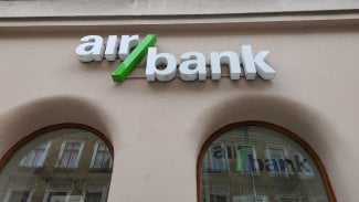 Air Bank. Pobočka banky na ulici Vodičkova 695/24 v Praze. (1. 4. 2026)
