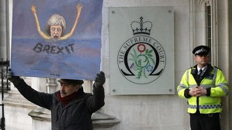 Náhledový obrázek - Účet za brexit dva biliony korun. Brusel to Londýnu osladí