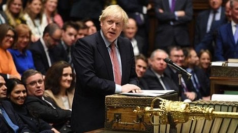 Náhledový obrázek - Dolní komora britského parlamentu schválila brexitový zákon. Předloha zamíří do Sněmovny lordů