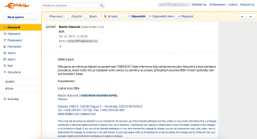 Oznamovatelka dostává e-mail od advokátní kanceláře, ale je v něm uváděná úplně jiná společnost.