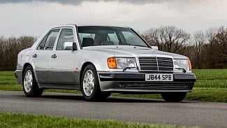 Náhledový obrázek - Mr. Bean prodává svůj Mercedes-Benz 500E (W124) z roku 1991, který už jednou prodal