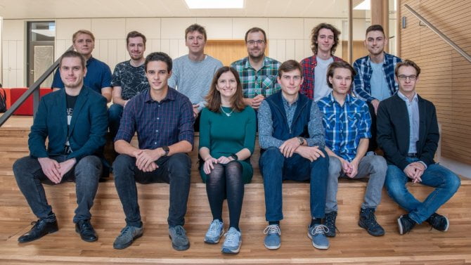 Andrea Konečná a její vědecký tým LightEM