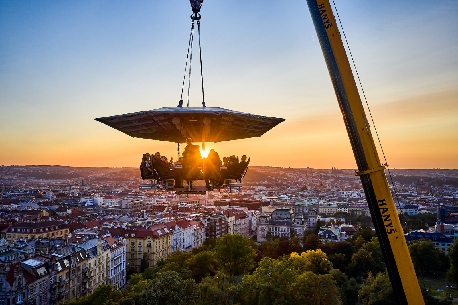 Dinner in the Sky - Riegrovy sady