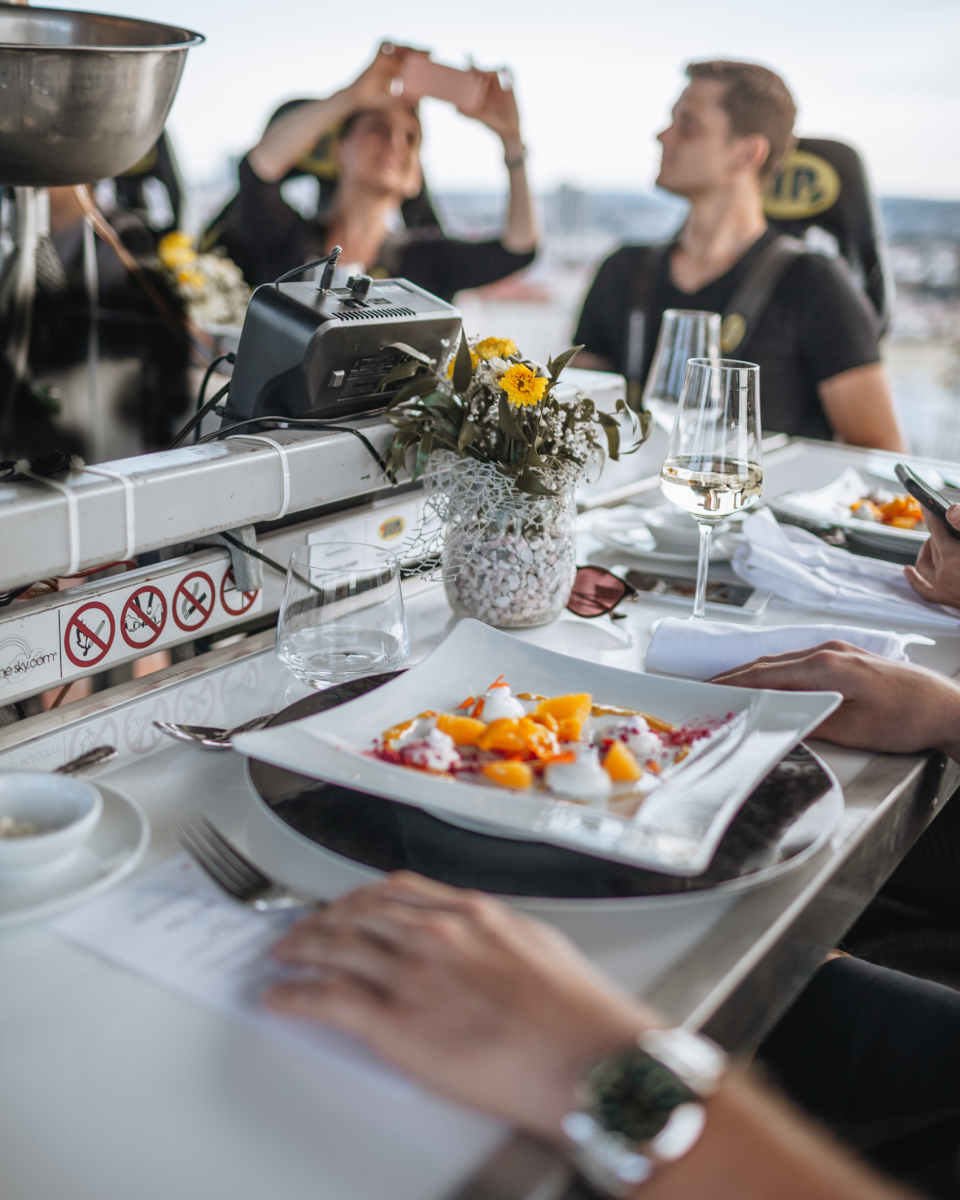 Dinner in the Sky - Riegrovy sady