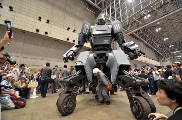 2012-04-robot-kuratas-4.jpg