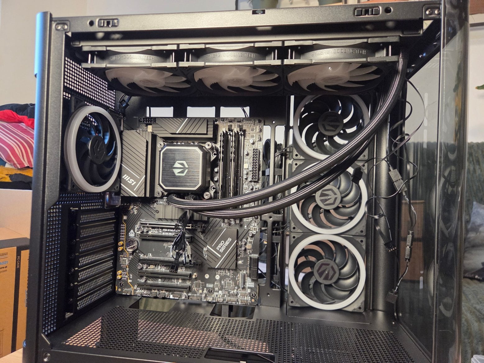 Endorfy Aquarius 8000 Corona