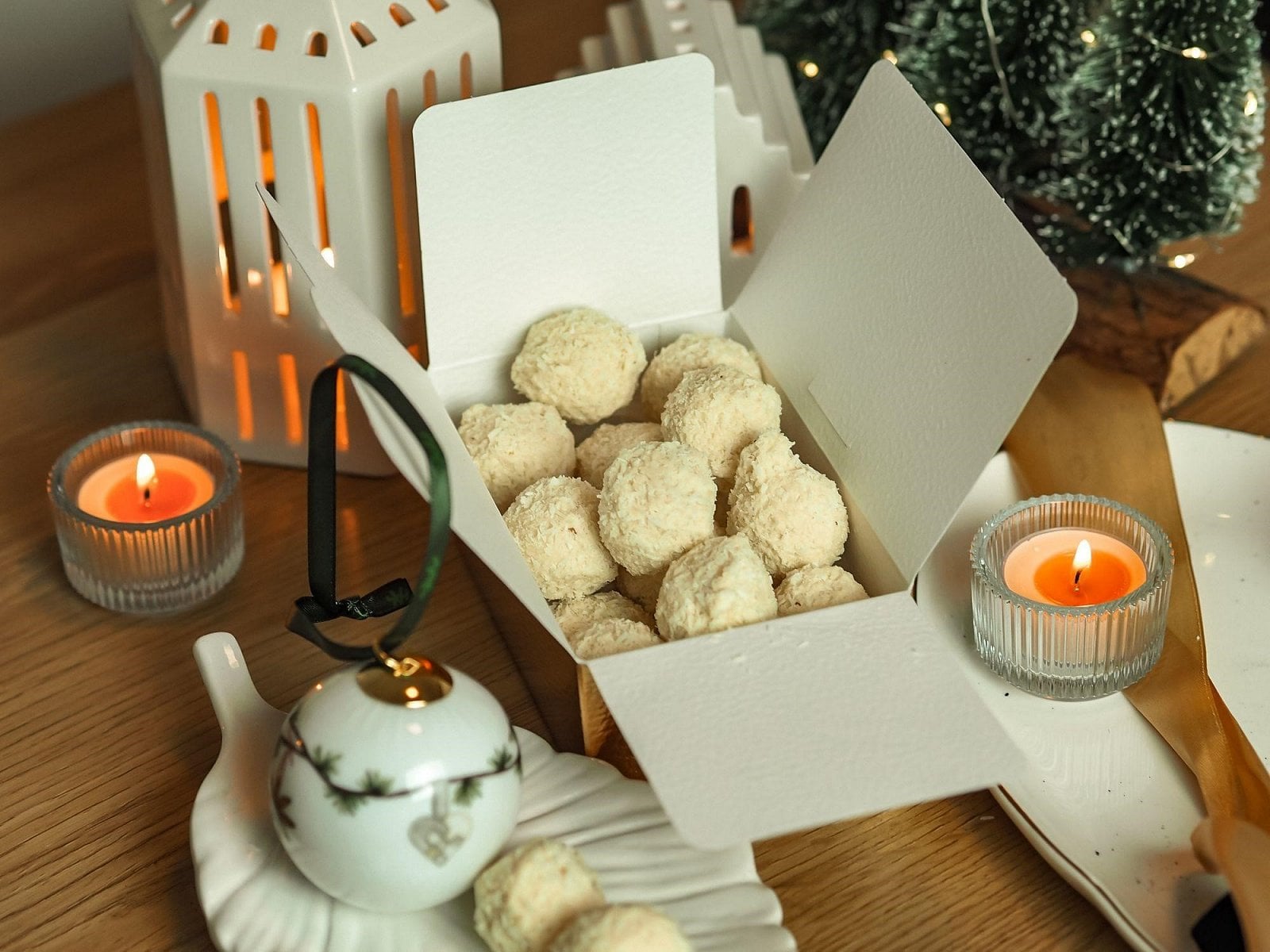 Kokosové kuličky v bílé čokoládě