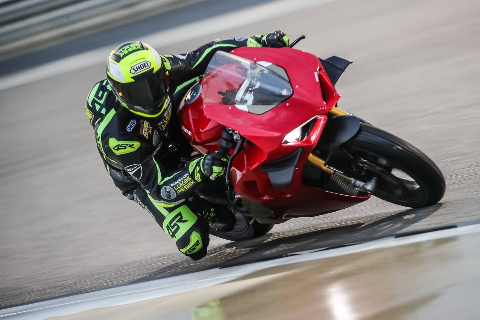 2020-05-DucatiPanigaleV4_050.jpg