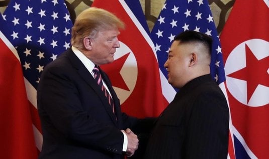 2019-12-donald-trump-a-kim-c48dong-un.jpg