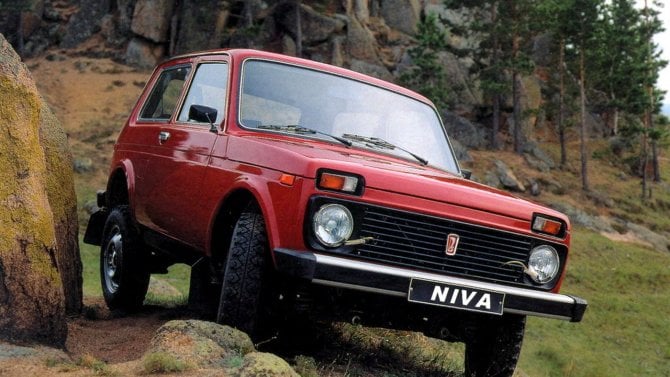 Sedm terénních automobilů dovážených do Československa. Vzpomínáme na ARO, VAZ, UAZ nebo GAZ