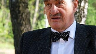 Náhledový obrázek - Není třeba tolik nemocnic jako za císaře pána, máme přece auta, říká Schwarzenberg