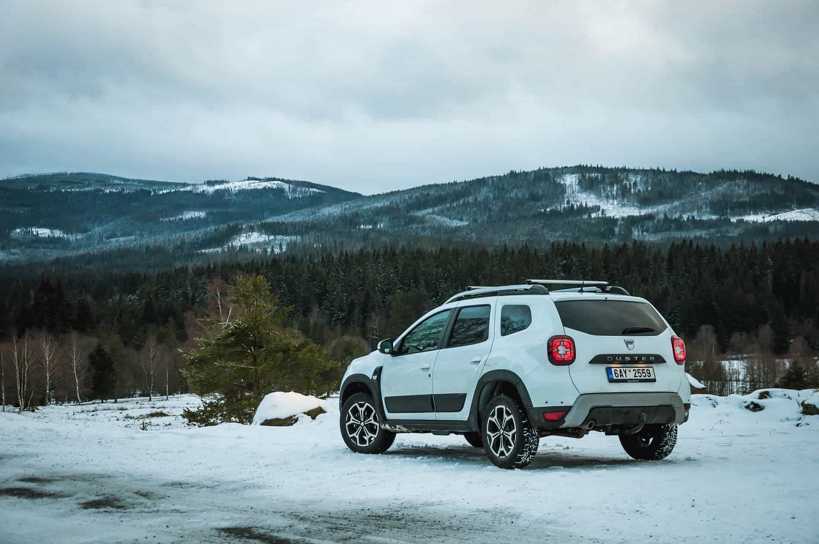 2019-01-Dacia-Duster-sumava-16.jpg