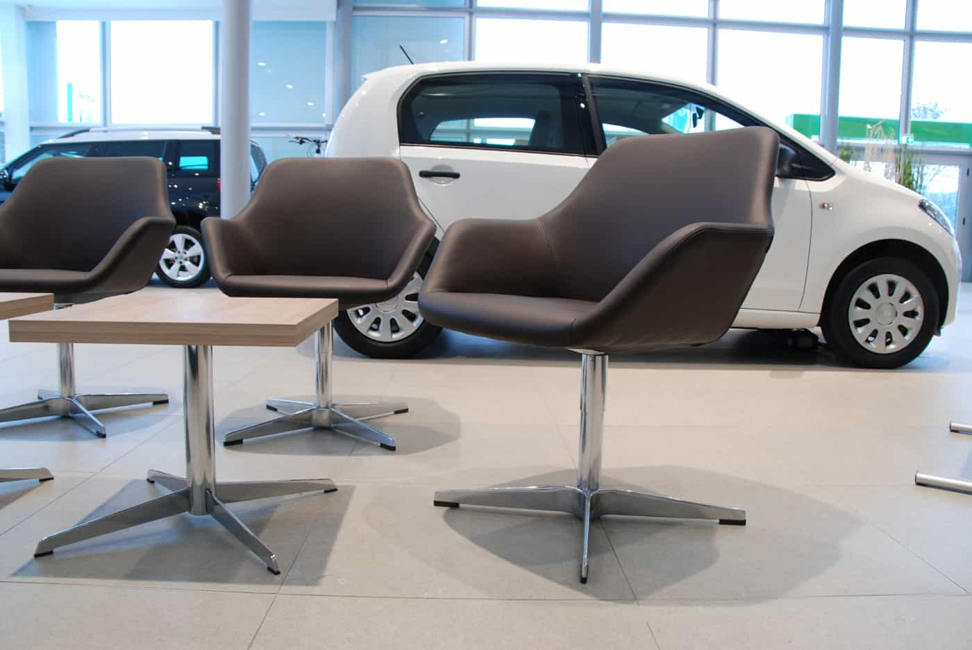 Wiesner-Hager_Skoda-Reiser_pulse-customer-chair_8891_125dpi