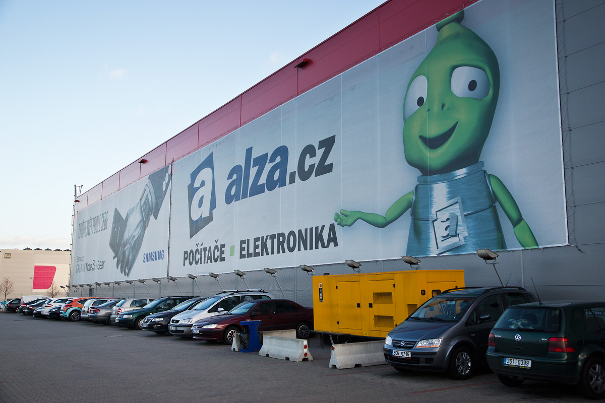 Alza má před Vánoci napilno