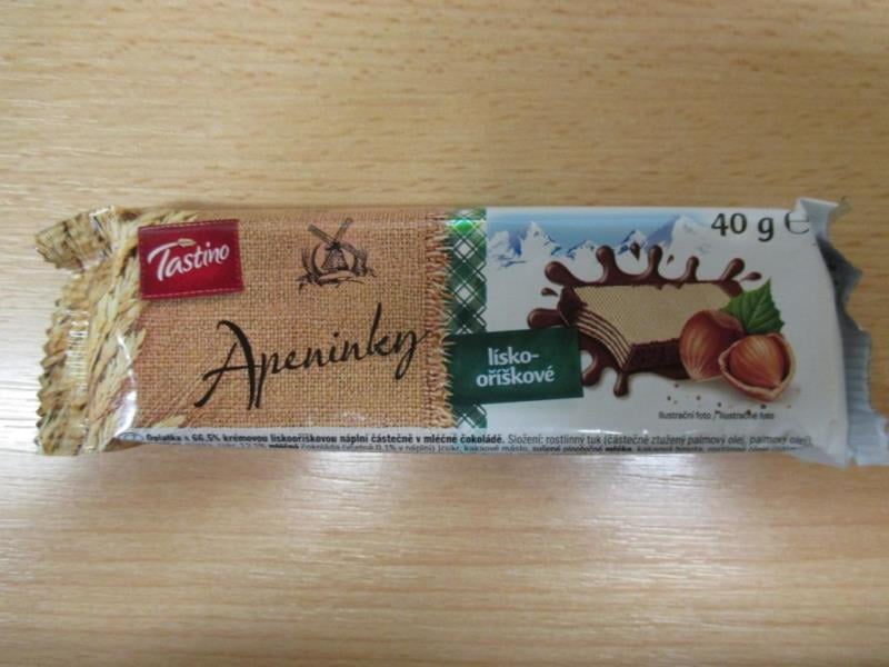 Lidl, Nový Jičín: Tastino Apeninky lísko-oříškové - výrobek obsahoval arašídy v množství, které již nelze považovat za stopové. Spotřebiteli je tak poskytnuta  zavádějící informace: "může obsahovat arašídy".